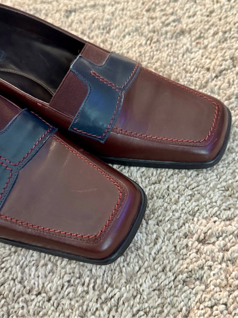 NWT Vintage Sesto Meucci burgundy and dark blue leather slip-on loafers, Size 9